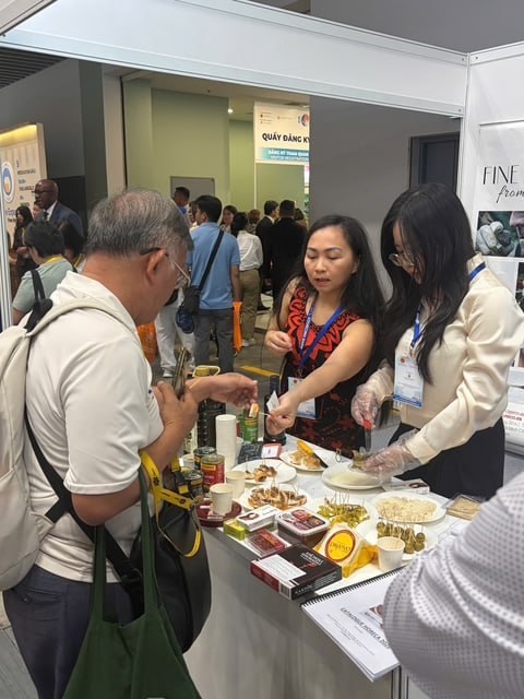 EPIC FOOD PROMOCIONA SUS PRODUCTOS EN VIETNAM (5)